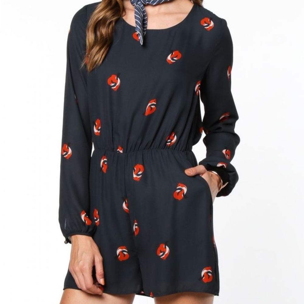 {Everly} Green Romper With Fox Pattern - image 1